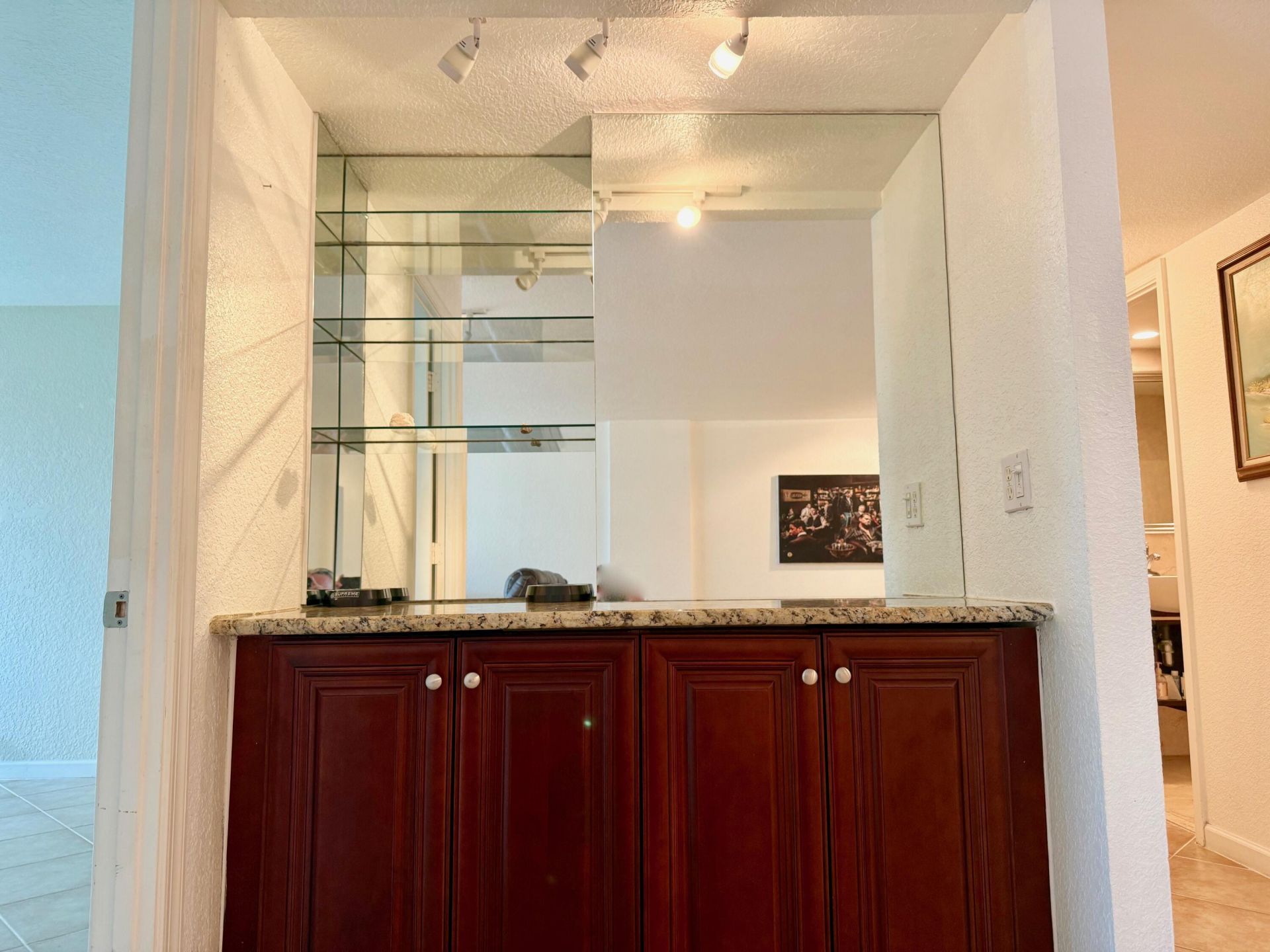1000 Spanish River Road, Unit 1B, Boca Raton, FL 33432 Photo