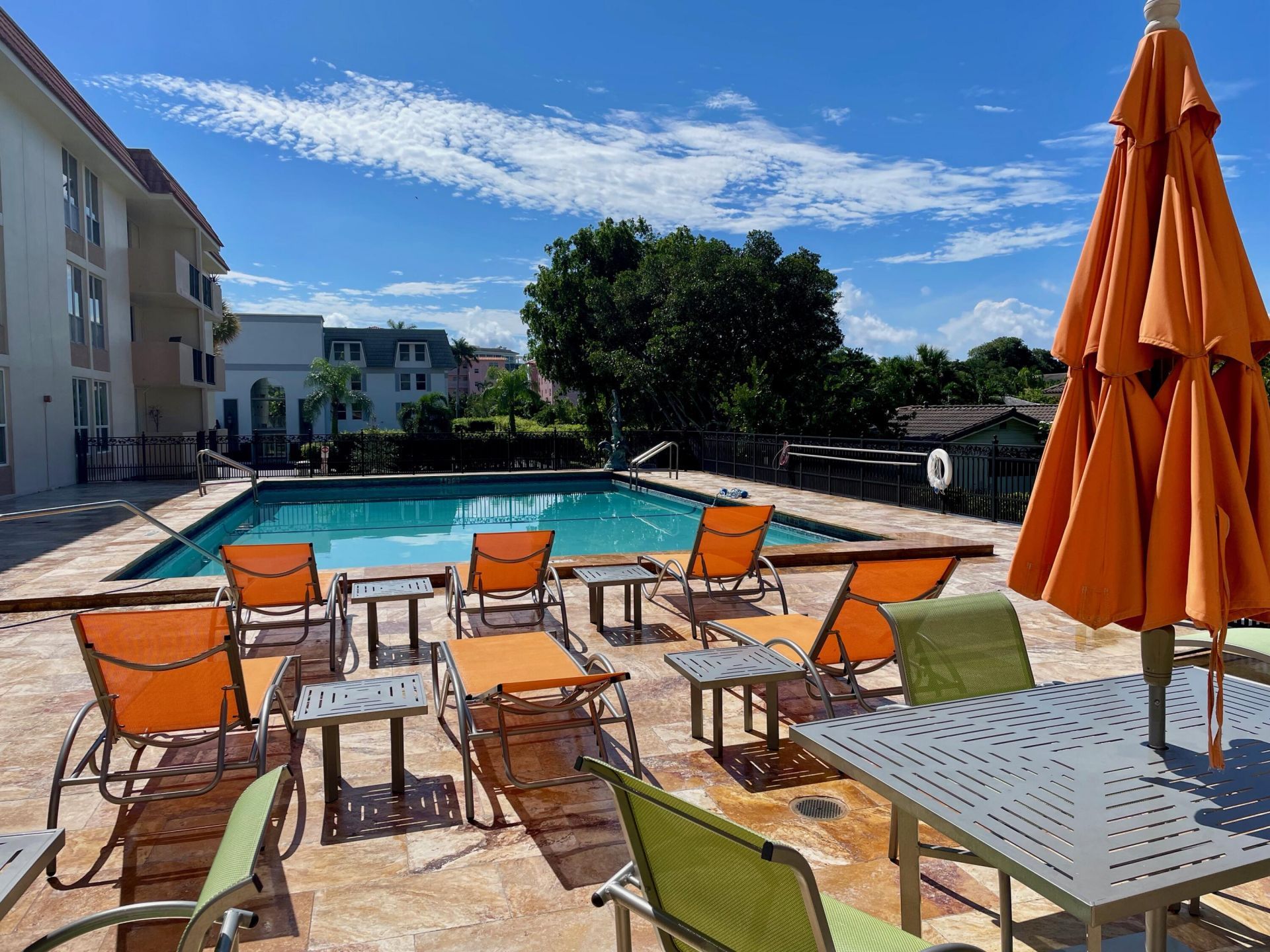 1000 Spanish River Road, Unit 1B, Boca Raton, FL 33432 Photo