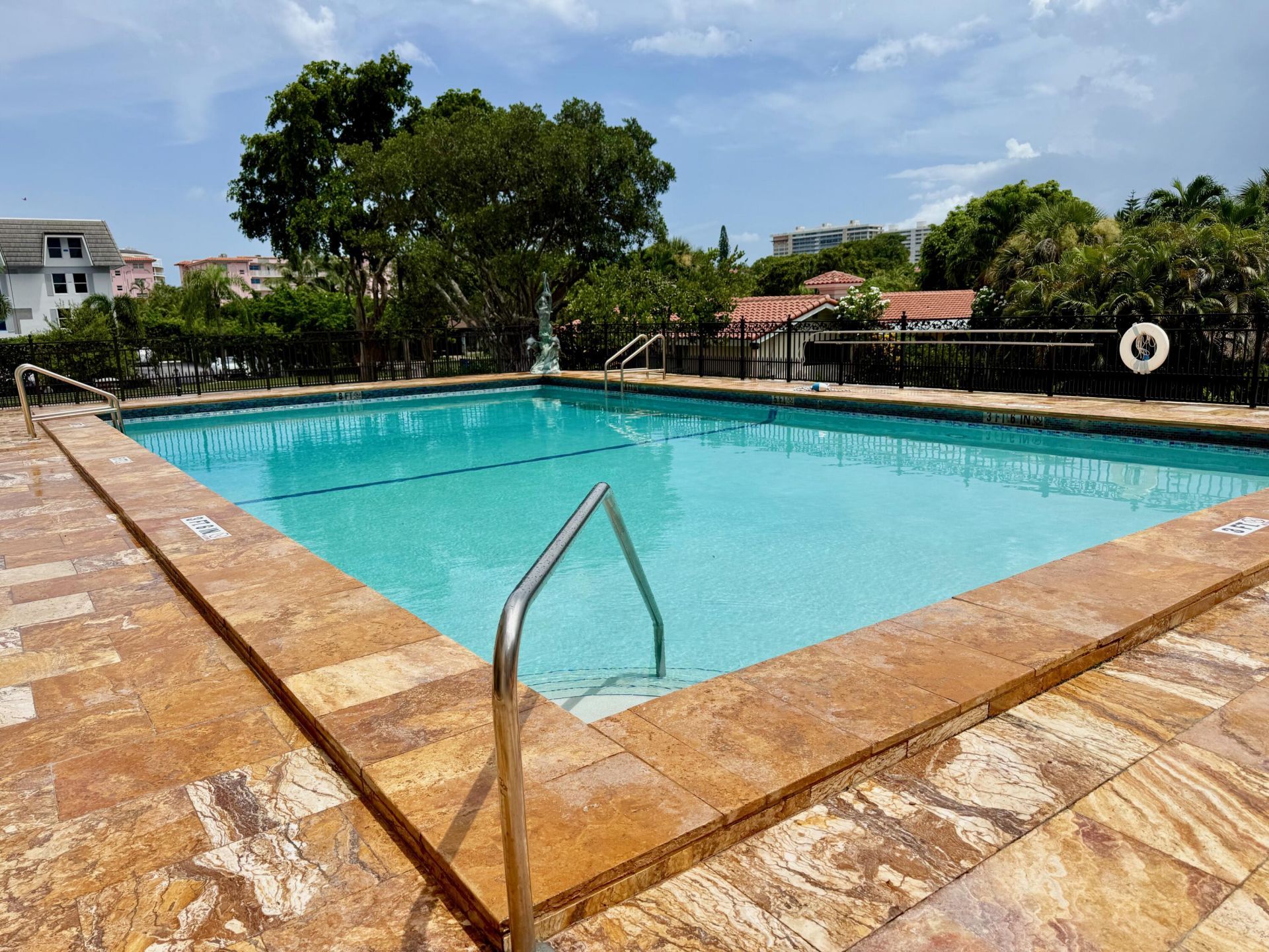 1000 Spanish River Road, Unit 1B, Boca Raton, FL 33432 Photo