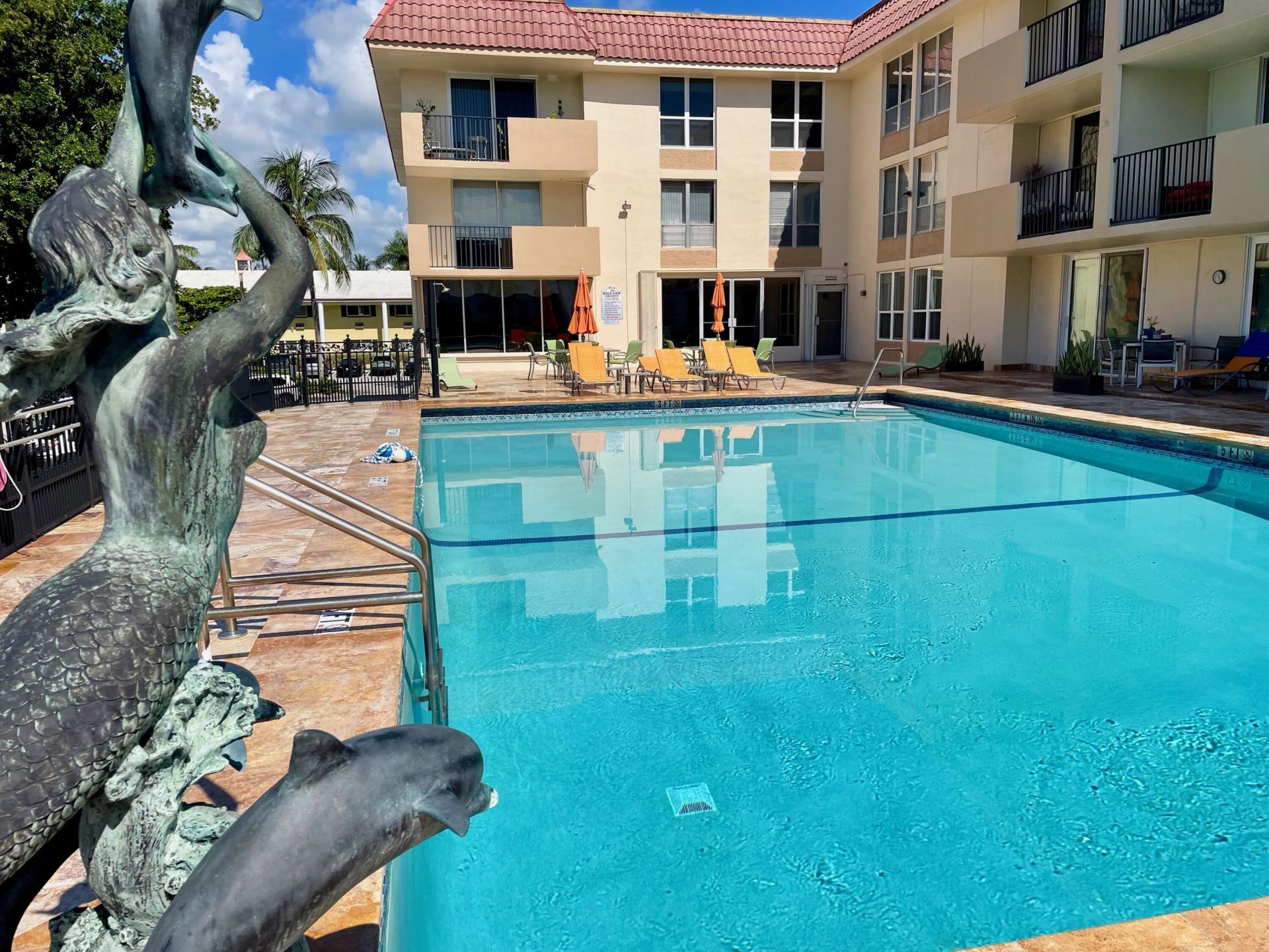 1000 Spanish River Road, Unit 1B, Boca Raton, FL 33432 Photo