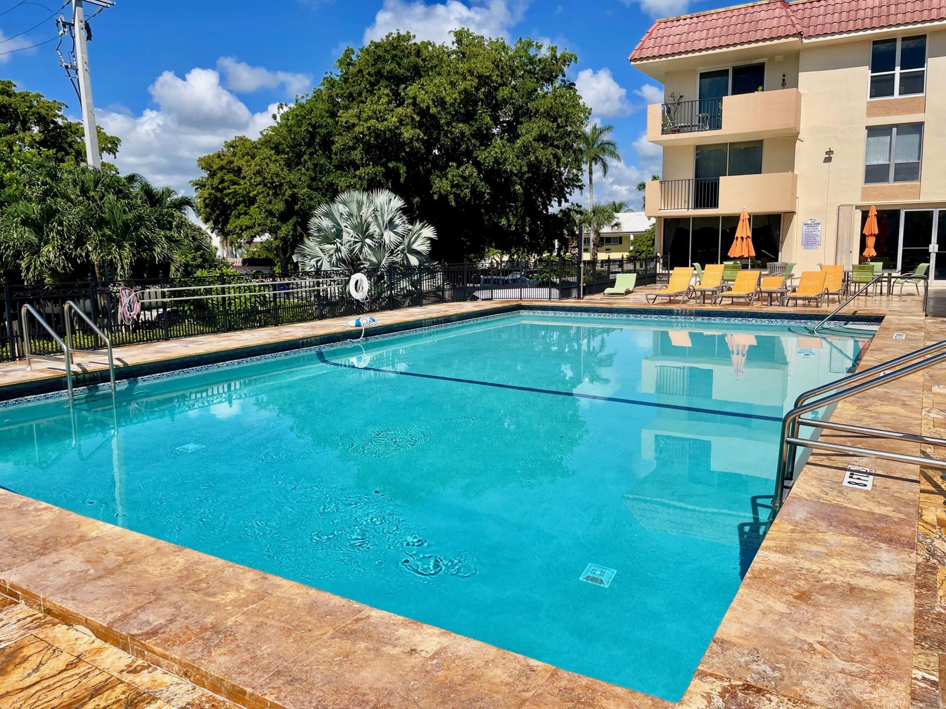 1000 Spanish River Road, Unit 1B, Boca Raton, FL 33432 Photo