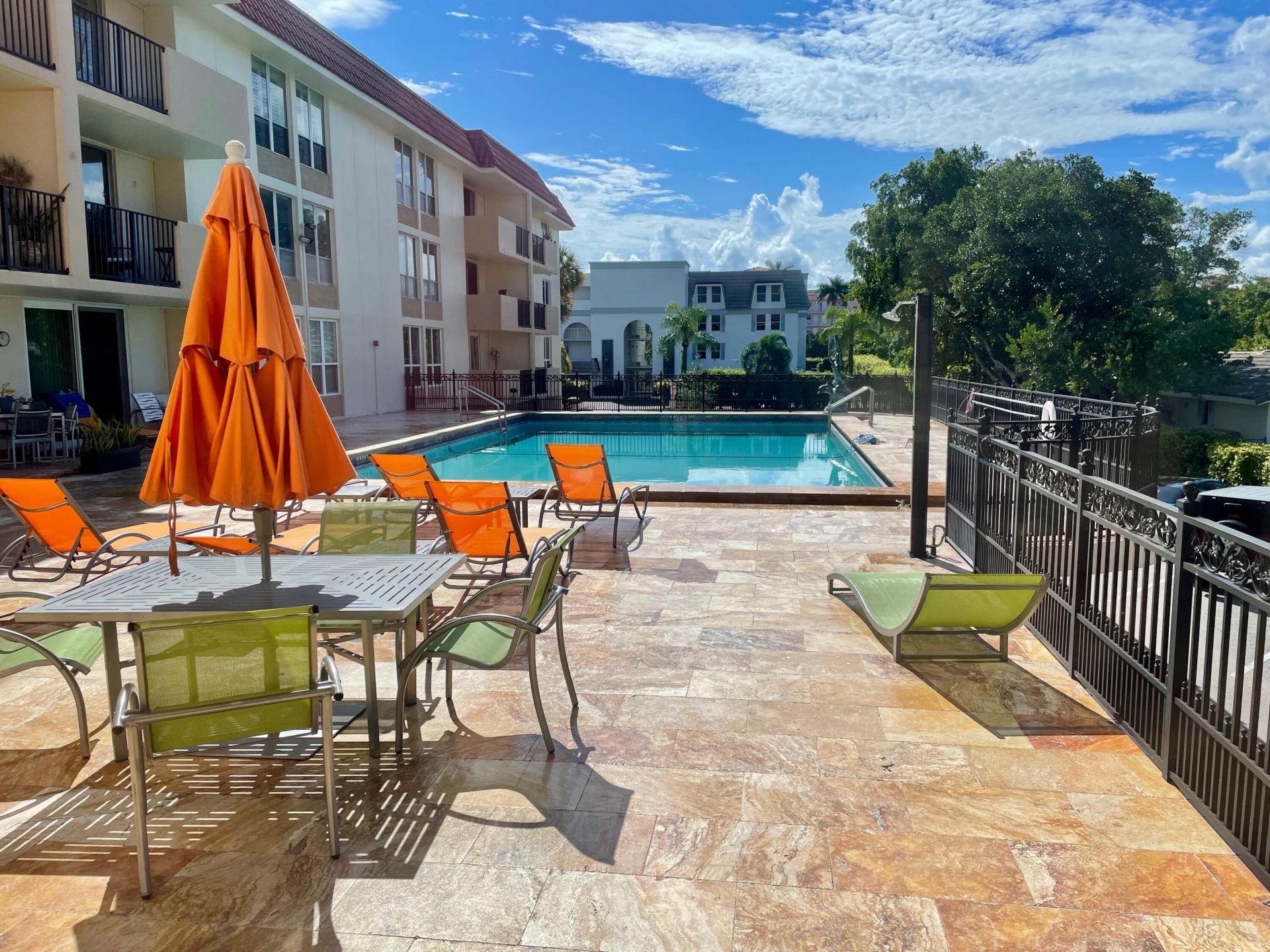 1000 Spanish River Road, Unit 1B, Boca Raton, FL 33432 Photo