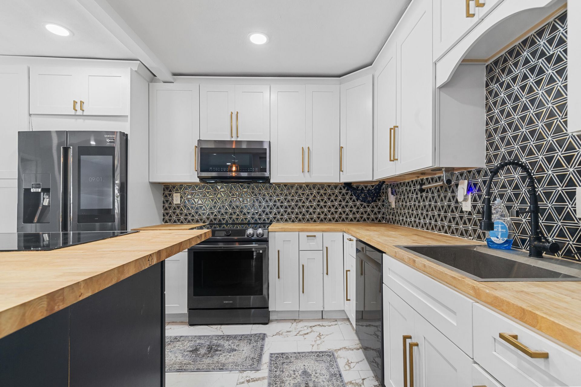 1820 SW 22nd Avenue, Fort Lauderdale, FL 33312 Photo