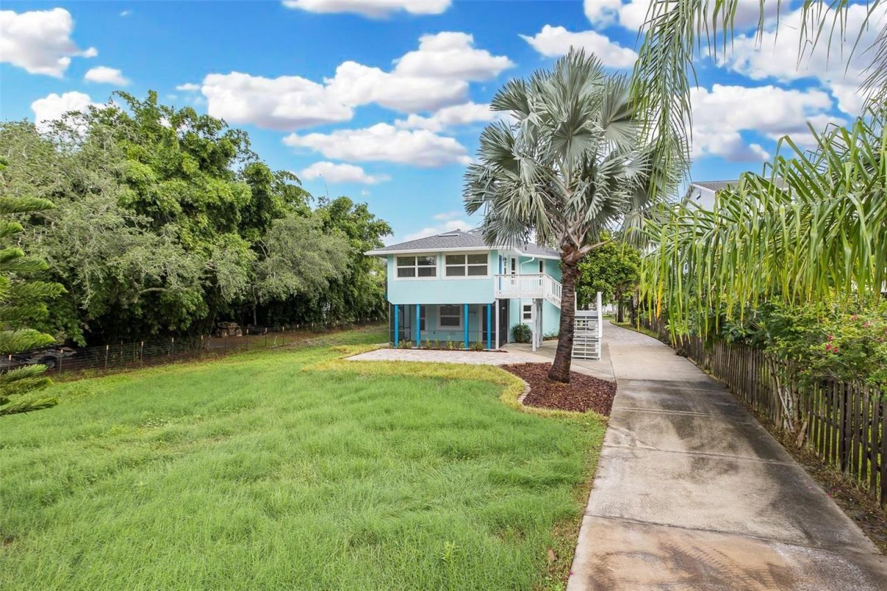 2030 Gulfview Drive, Holiday, FL 34691 Photo
