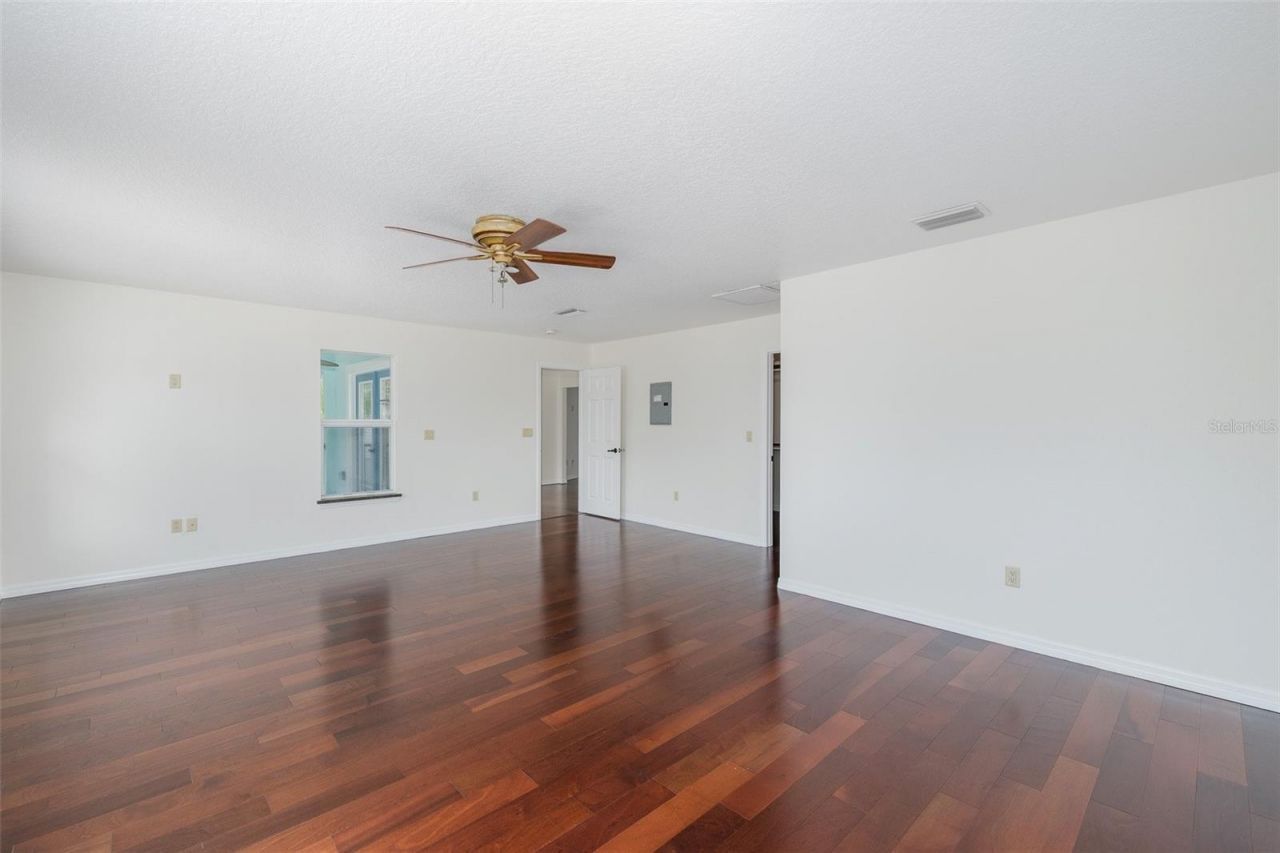 2030 Gulfview Drive, Holiday, FL 34691 Photo