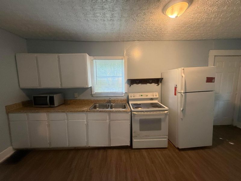 1856 Genessee Avenue , Columbus, OH 43211 Photo 5