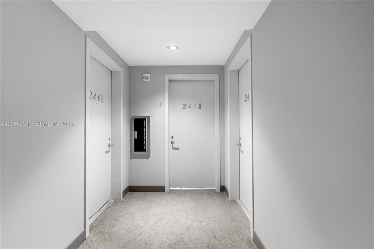 1300 S Miami Ave , Unit 2411, Miami, FL 33130 Photo