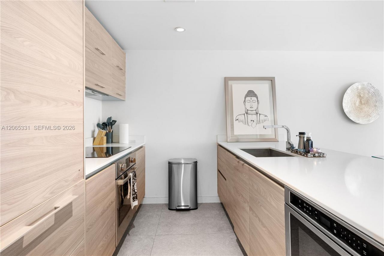 1300 S Miami Ave , Unit 2411, Miami, FL 33130 Photo