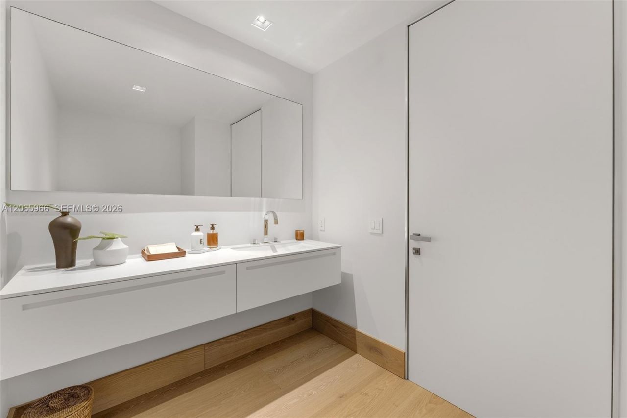 7061 Fisher Island Dr, Unit 7061, Miami Beach, FL 33109 Photo