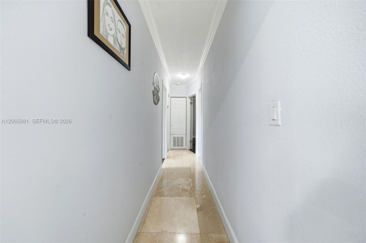 6414 SW 7th St, Pembroke Pines, FL 33023 Photo