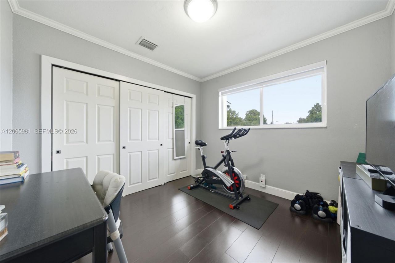 6414 SW 7th St, Pembroke Pines, FL 33023 Photo