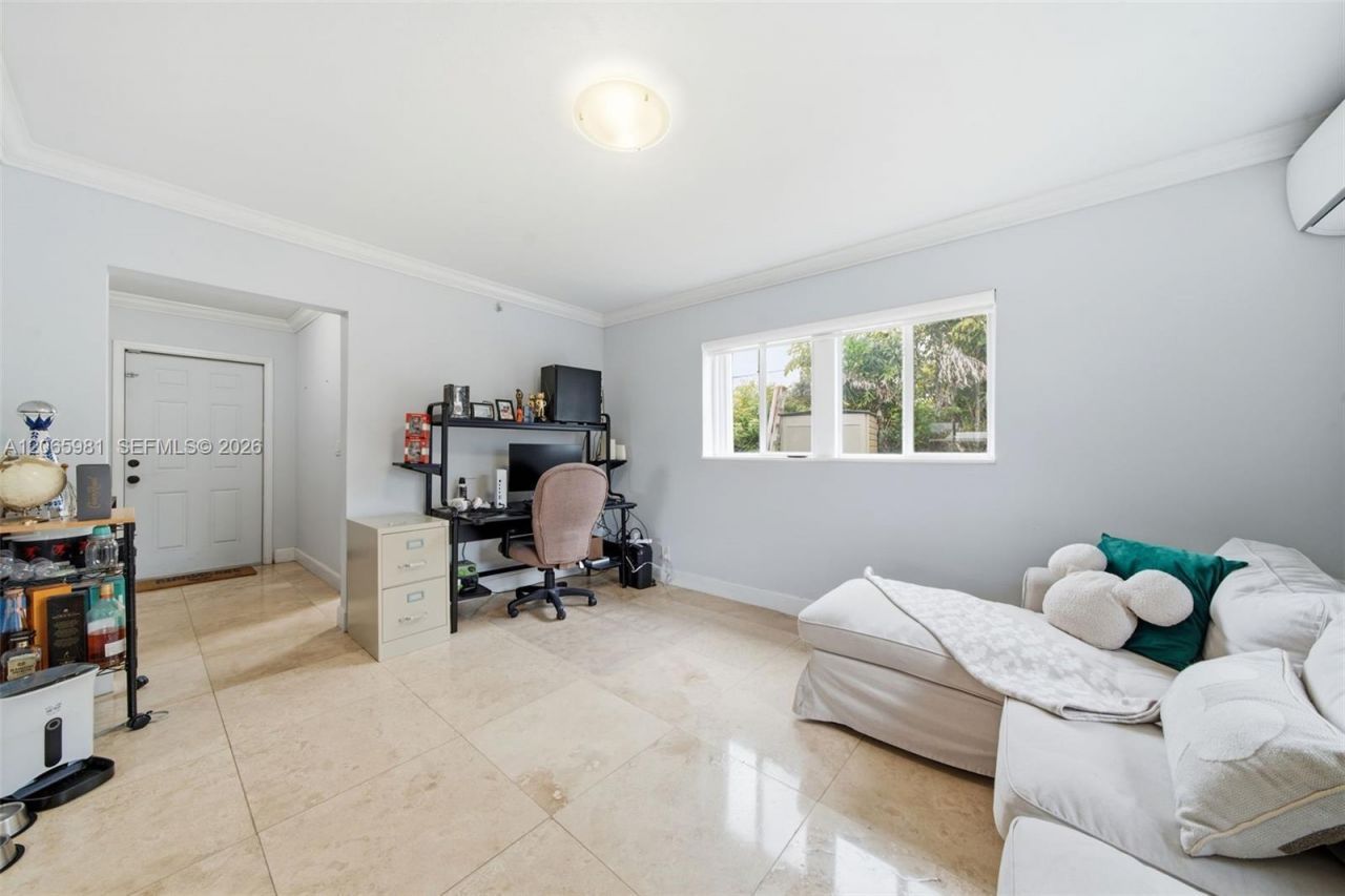 6414 SW 7th St, Pembroke Pines, FL 33023 Photo