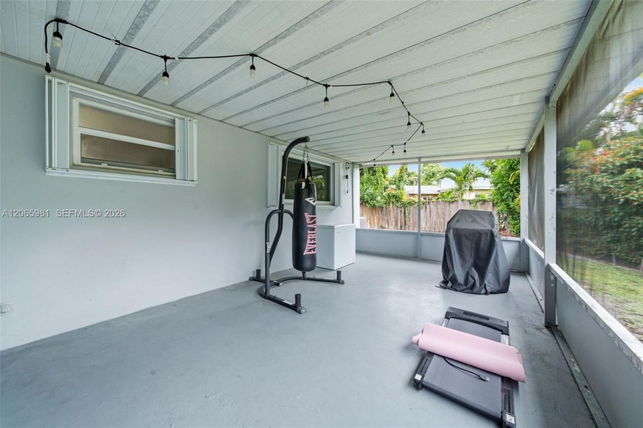 6414 SW 7th St, Pembroke Pines, FL 33023 Photo