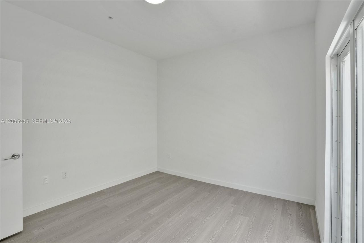 1567 NW 1st St , Unit 14, Miami, FL 33125 Photo