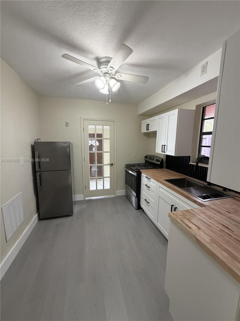 2424 SW 21st Ter, Unit IN-LAW DET, Miami, FL 33145 Photo
