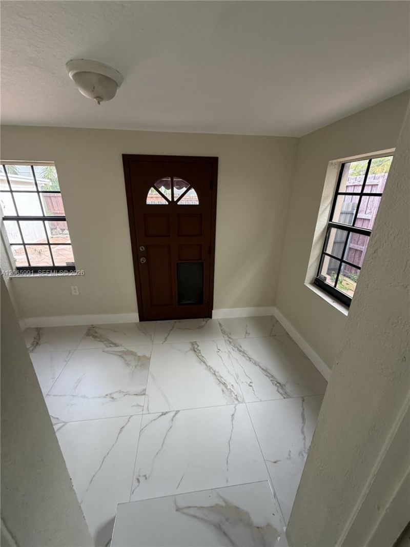 2424 SW 21st Ter, Unit IN-LAW DET, Miami, FL 33145 Photo