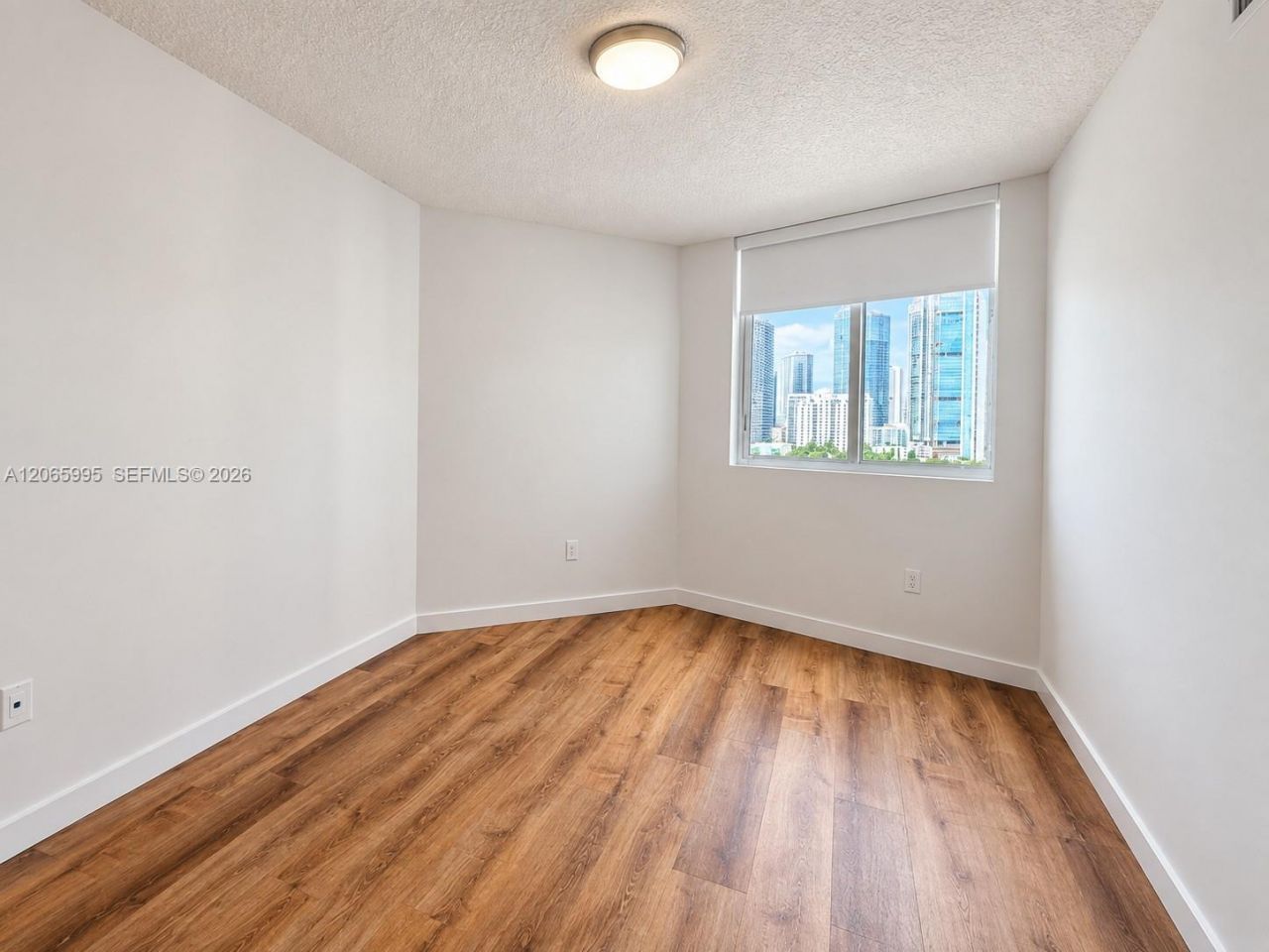 601 NE 23rd St, Unit PH02, Miami, FL 33137 Photo