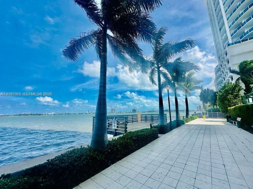 601 NE 23rd St, Unit PH02, Miami, FL 33137 Photo