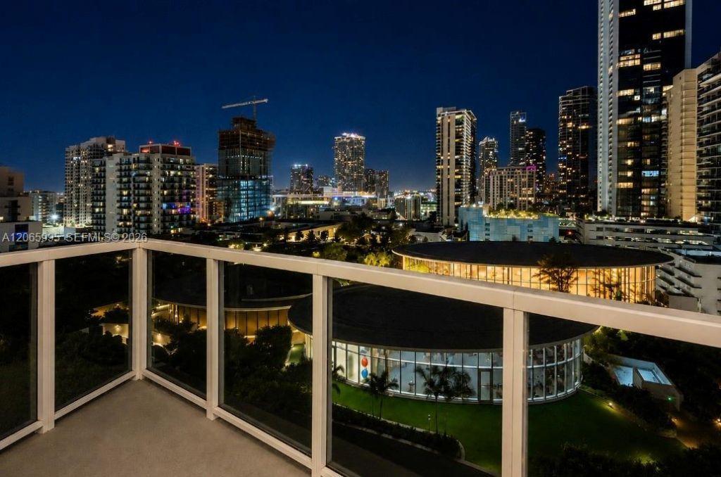 601 NE 23rd St, Unit PH02, Miami, FL 33137 Photo