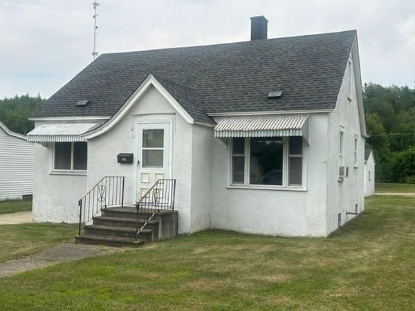 622 4th street, Nashwauk, MN 55769