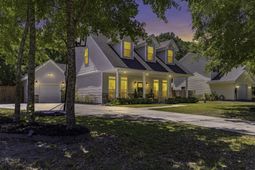 1552 Keswick Drive photo 4