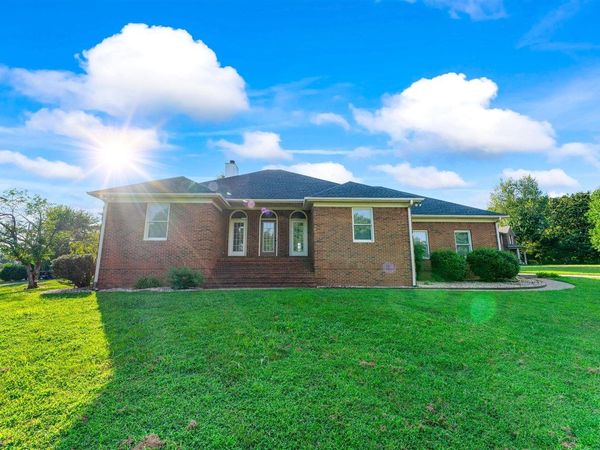 2829 Edward Drive , Bowling Green, KY 42104