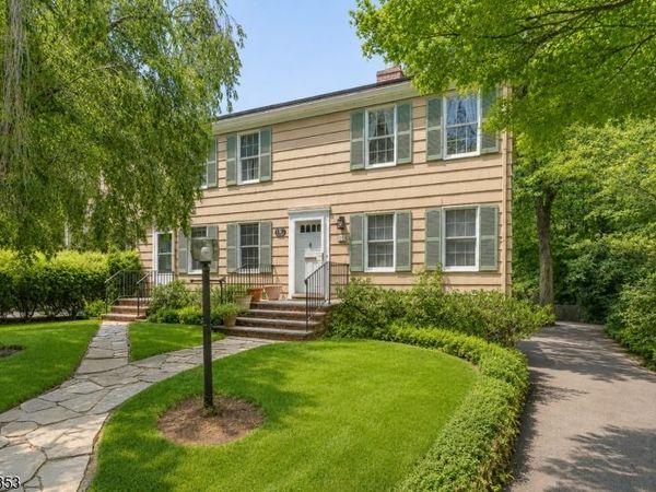 14 Brook Ct, Summit, NJ 07901