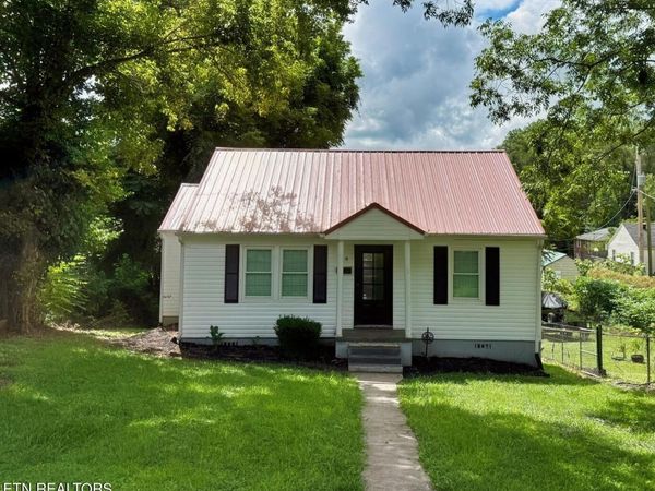 118 E Kentucky Ave, LaFollette, TN 37766