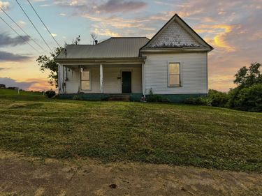 534 E Locust Street, Mt Sterling, KY 40353