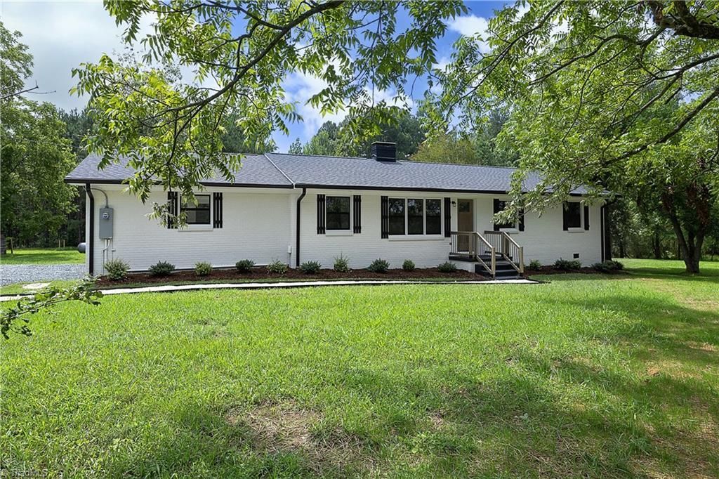 7962 Sylvan Road, Liberty, NC 27298 Main Photo