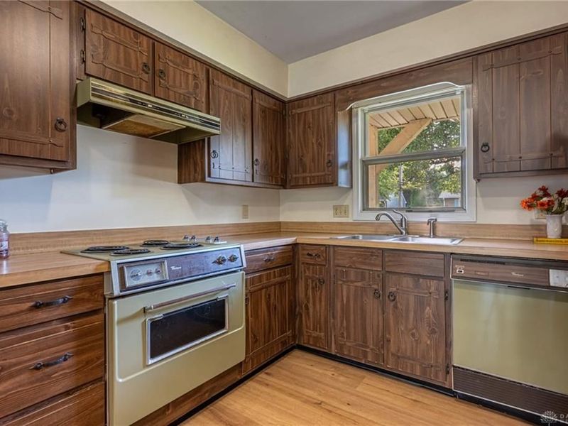 1116 Larrel Lane, West Milton, OH 45383 Photo 12