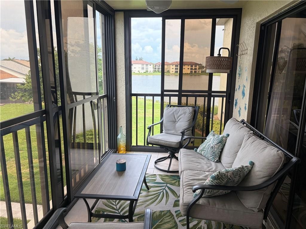 11300 Caravel Cir, Unit 203, Fort Myers, FL 33908 Photo