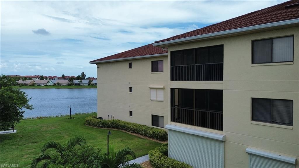 11300 Caravel Cir, Unit 203, Fort Myers, FL 33908 Photo