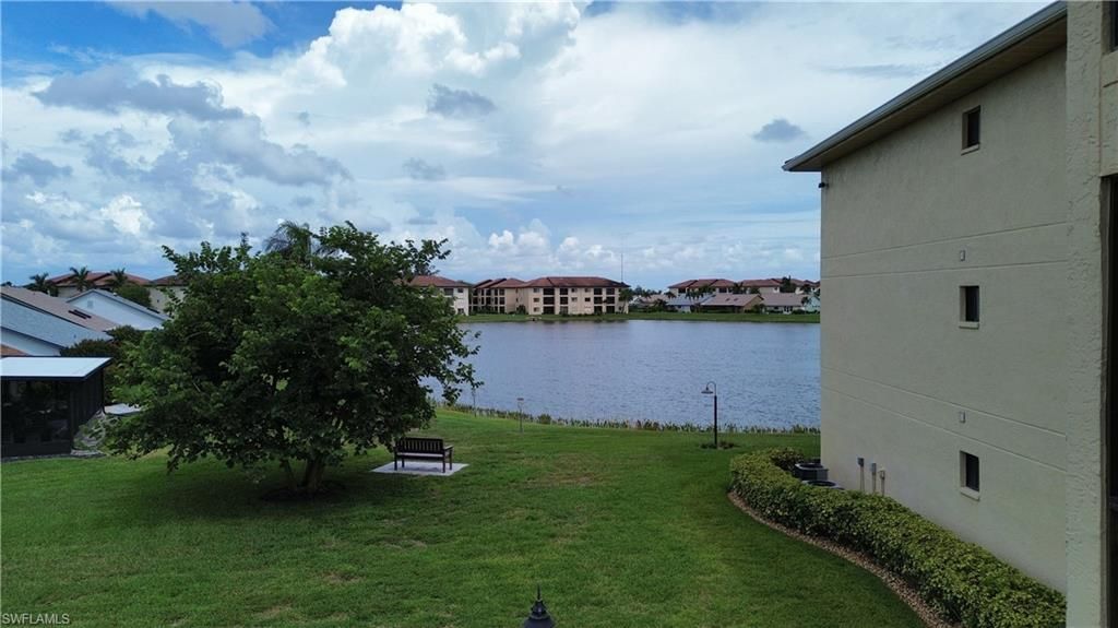 11300 Caravel Cir, Unit 203, Fort Myers, FL 33908 Photo