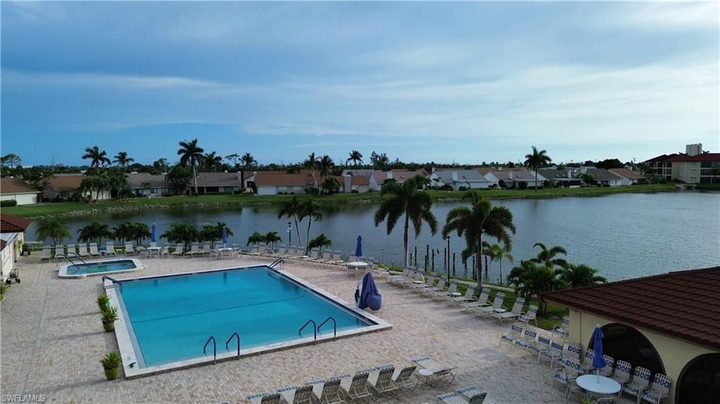 11300 Caravel Cir, Unit 203, Fort Myers, FL 33908 Photo