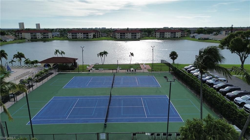 11300 Caravel Cir, Unit 203, Fort Myers, FL 33908 Photo