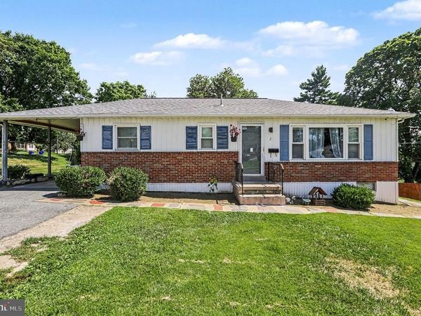2 HUNTER LANE, CAMP HILL, PA 17011