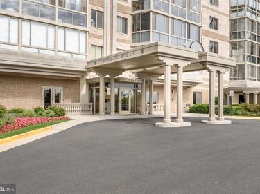 19365 CYPRESS RIDGE TERRACE, Unit 615, LEESBURG, VA 20176