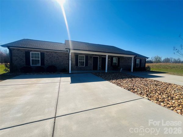 4429 Dillbrook Lane , Denver, NC 28037