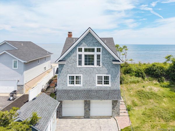 40 Makamah Beach Road , Northport, NY 11768