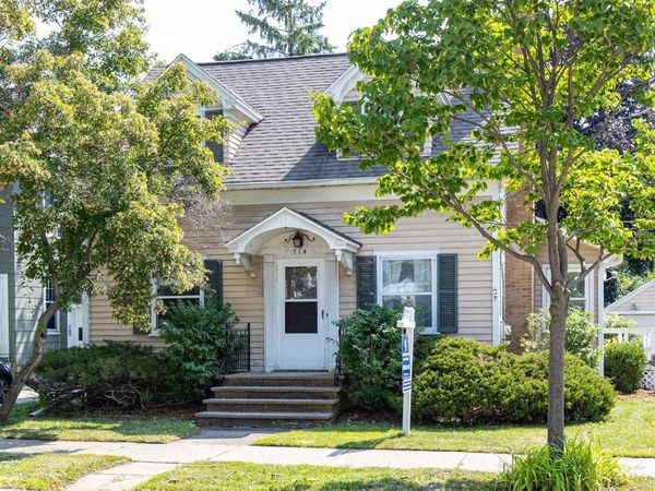 714 N ONEIDA STREET, Appleton, WI 54911