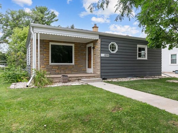 1316 W ROGERS AVENUE, Appleton, WI 54914