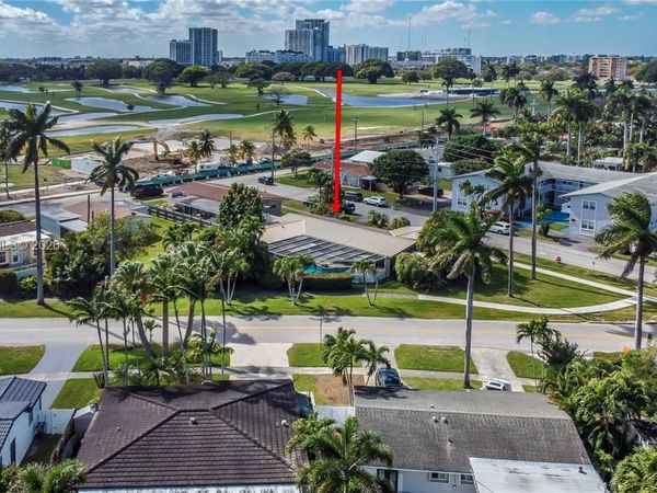 910 N 14th Ct , Hollywood, FL 33020