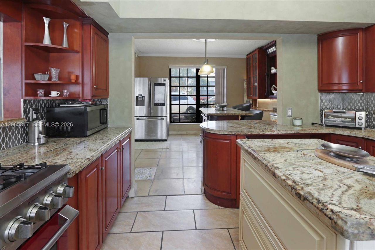 910 N 14th Ct , Hollywood, FL 33020 Photo