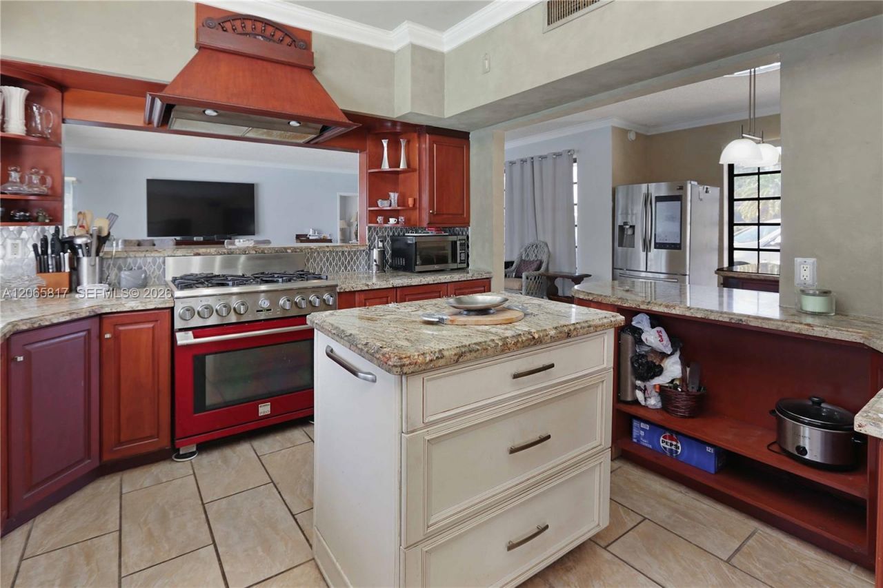 910 N 14th Ct , Hollywood, FL 33020 Photo