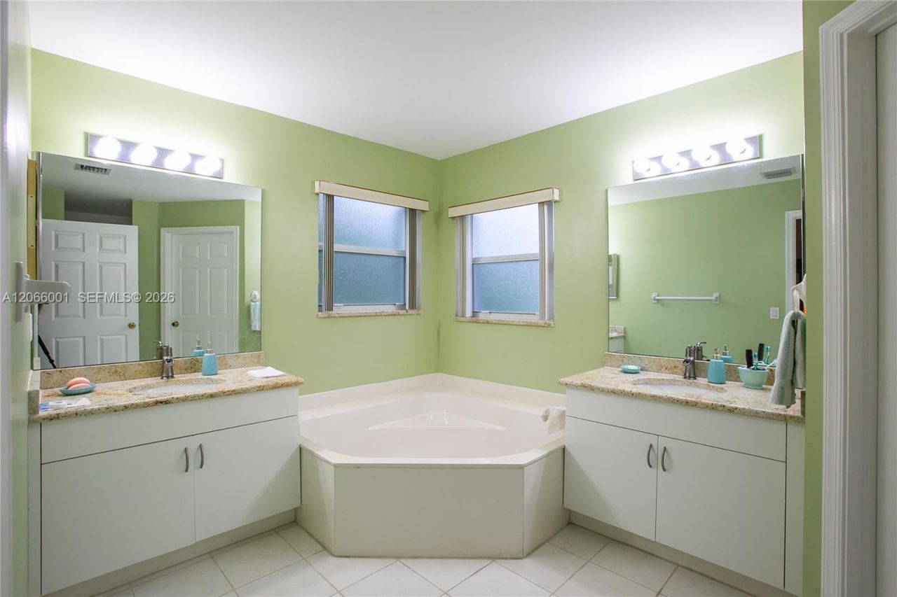 474 SW 205th Ave, Pembroke Pines, FL 33029 Photo
