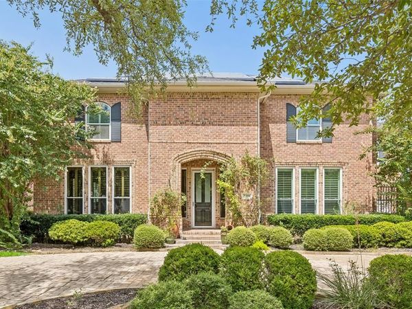 2206 Clearspring Drive N, Irving, TX 75063