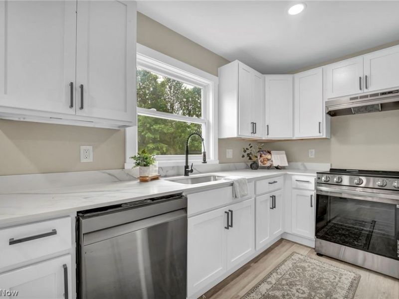 3759 Herr Fieldhouse Road, Southington, OH 44470 Photo 11