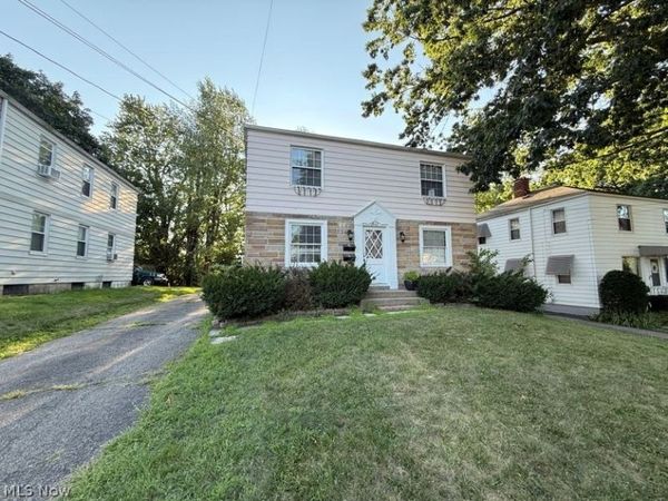 2042 13th Street SW, Unit 2, Cuyahoga Falls, OH 44223
