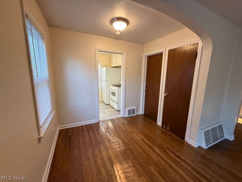2042 13th Street SW, Unit 2, Cuyahoga Falls, OH 44223 Photo 6